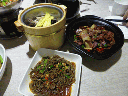 Dinner at the Chongqing Qinma Hot Pot restaurant at Longhu Road
