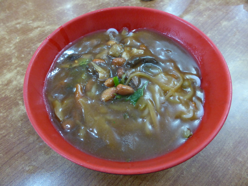 Breakfast at a restaurant at Jinyu East Road