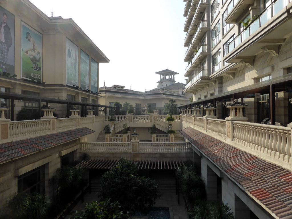 Guestrooms at the Mission Hills Golf Resort Haikou