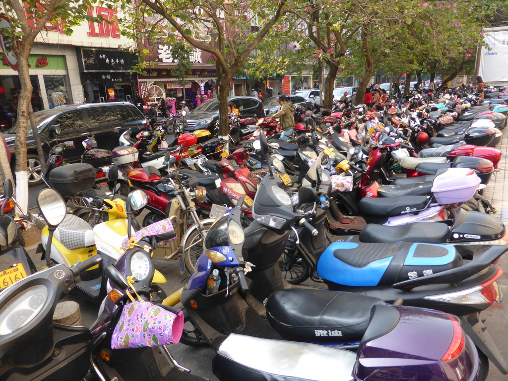 Scooters parked at Nanbao Road