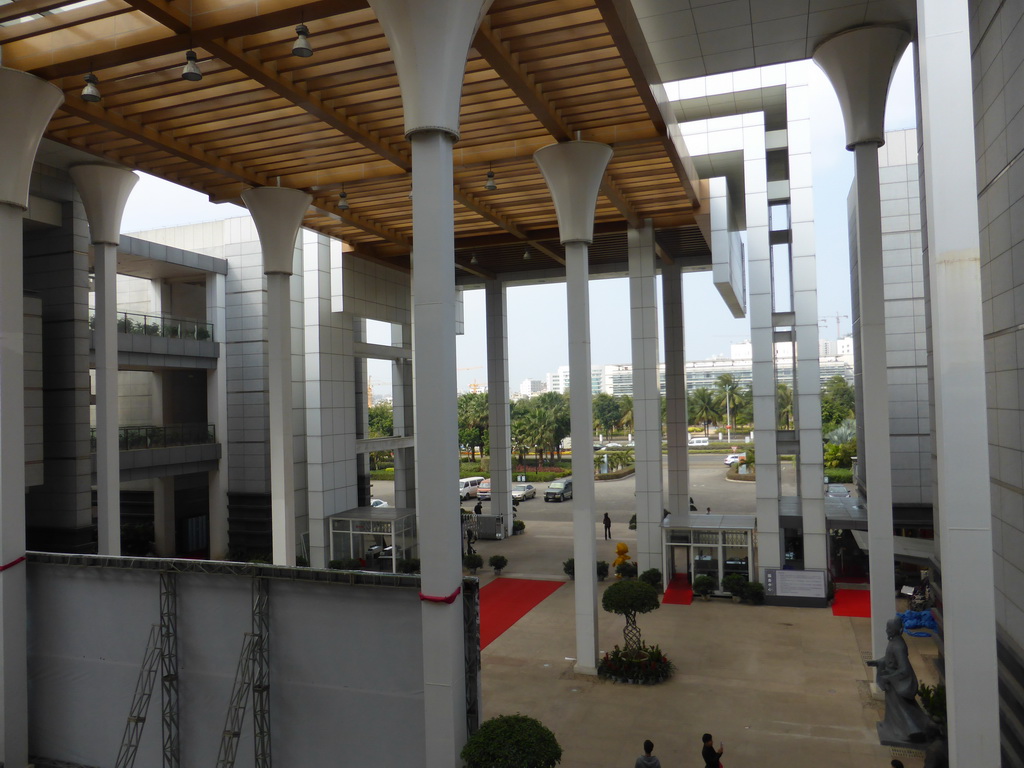 Ground floor and entrance of the Hainan Provincial Museum, viewed from the middle floor