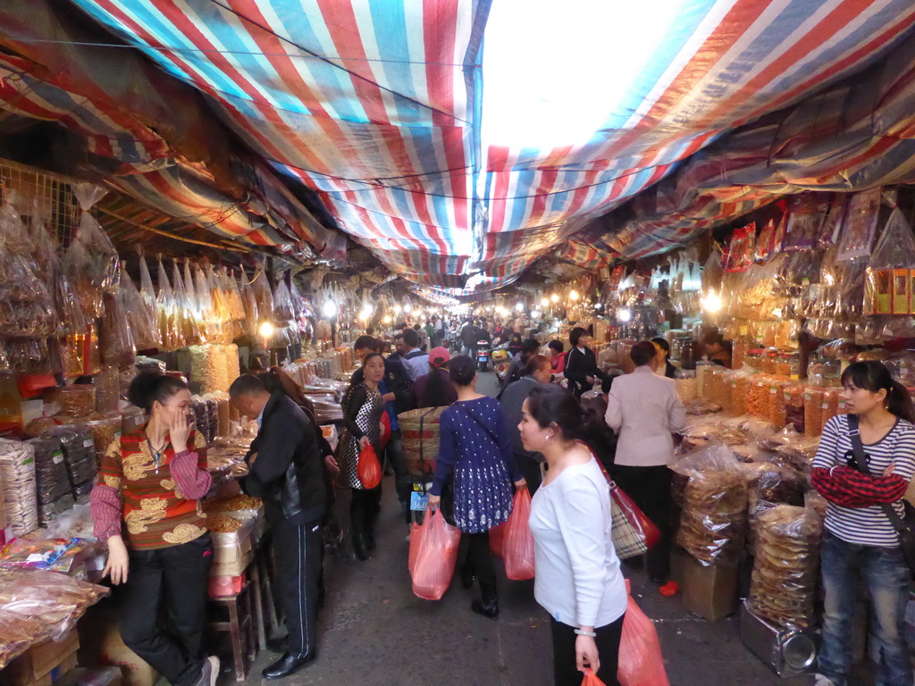 The open market at Xinmin East Road