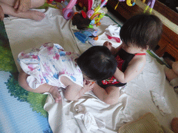 Max and his cousin in the apartment of Miaomiao`s sister