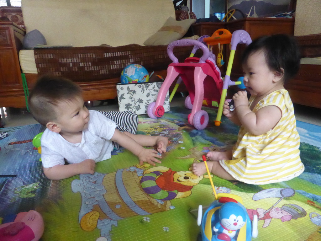 Max and his cousin in the apartment of Miaomiao`s sister