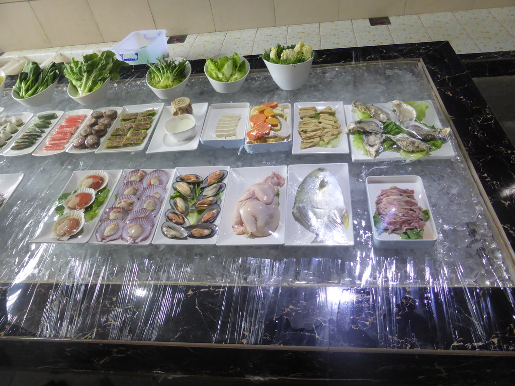 Buffet in the lobby of the Xinya Steam Pot restaurant
