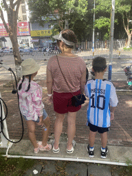 haikou_7_417 - 406 kb - 768x1024 -