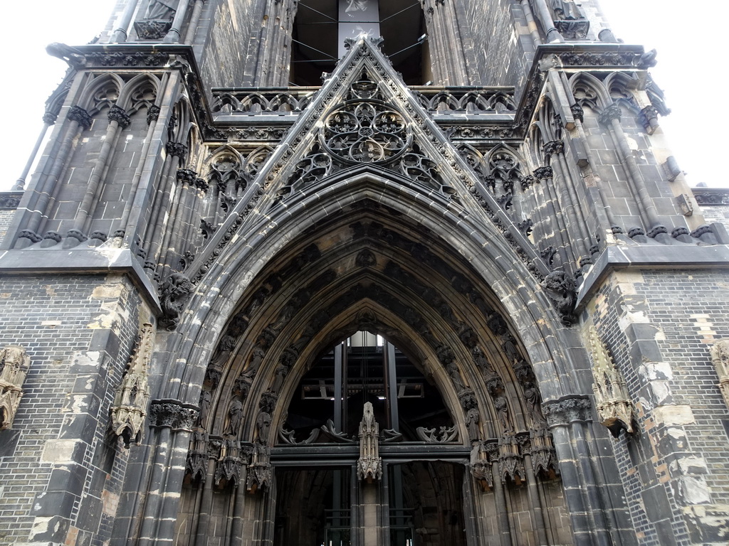 West facade of the tower of the St. Nikolai Memorial