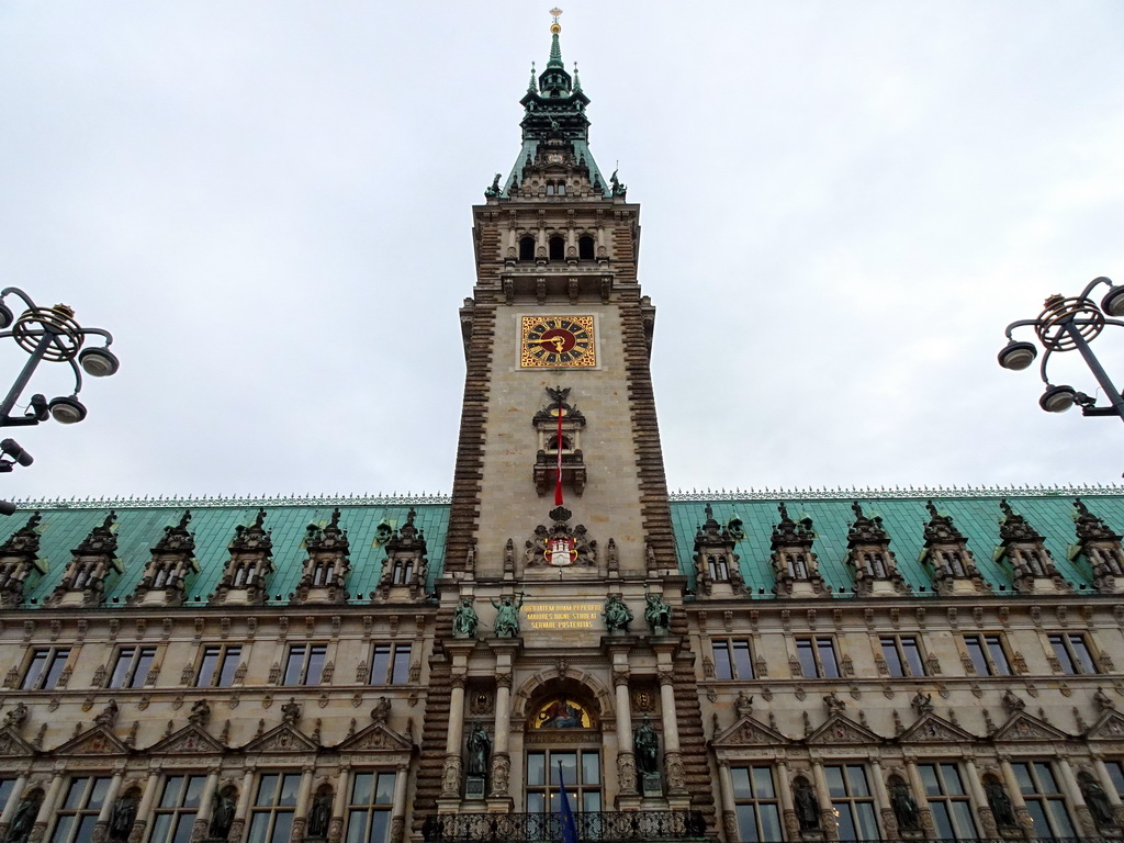 Facade of the City Hall, viewed from the Rathausmarkt square