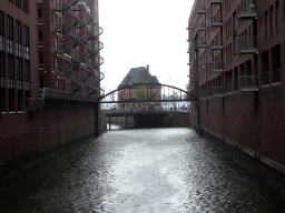 The Kehrwiederfleet canal and Harbor Police Station No. 2, viewed from the Kehrwiedersteg bridge