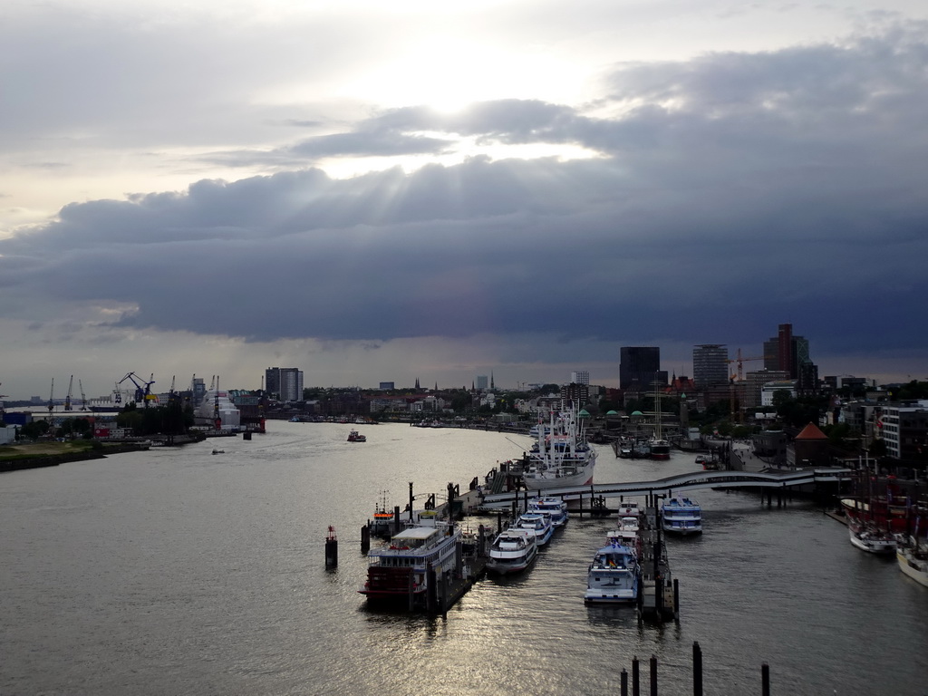 Boats in the Elbe river and the St. Pauli Piers, viewed from the viewing point of the Elbphilharmonie concert hall