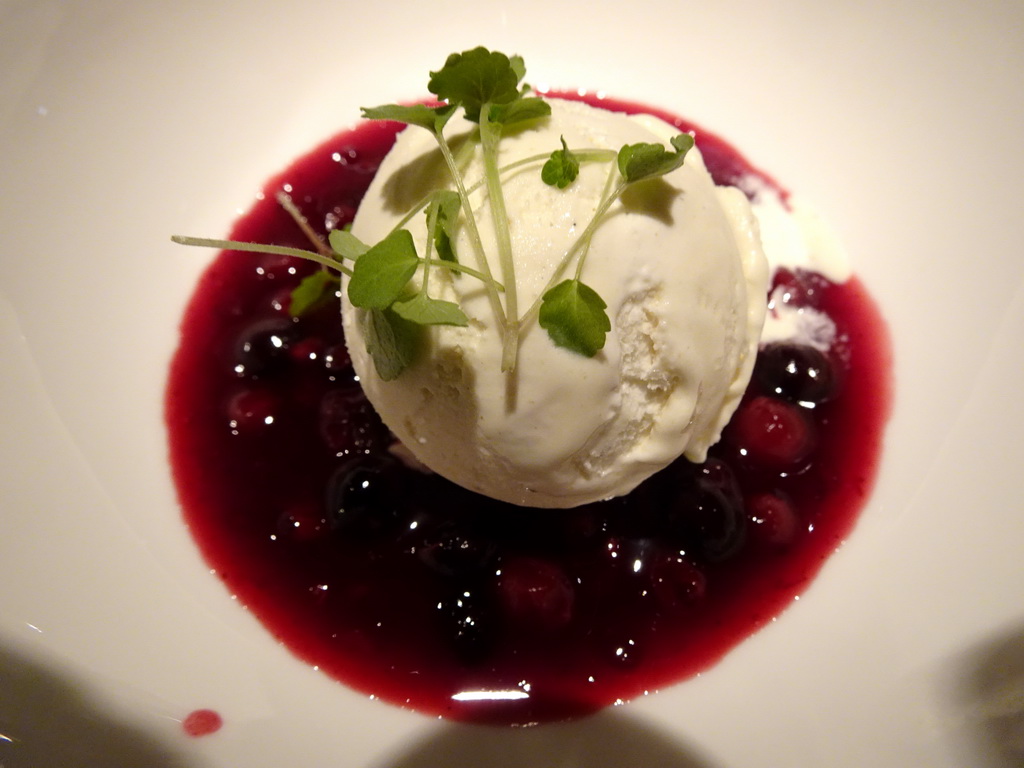 Dessert at the Störtebeker Elbphilharmonie restaurant