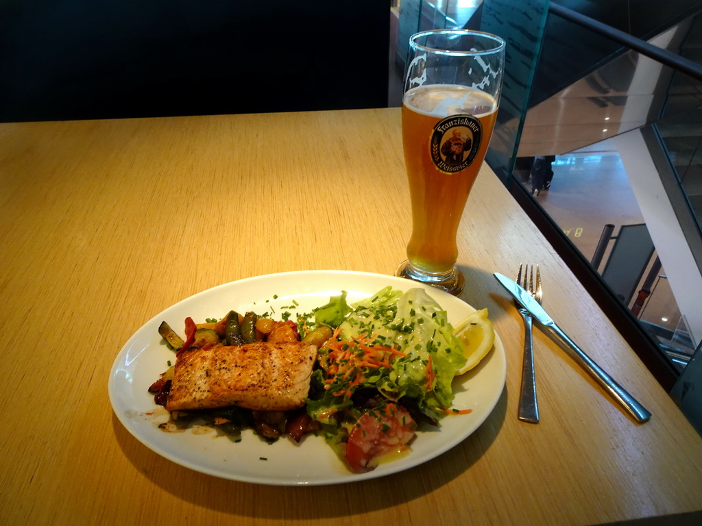 Dinner and beer at the Gosch Sylt restaurant at the upper floor of the Departure Hall of Hamburg Airport
