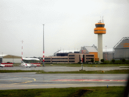 hamburg_1_018 - 217 kb - 1024x768 - Control Tower of Hamburg Airport, viewed from the airplane from Amsterdam Control Tower of Hamburg Airport, viewed from the airplane from Amsterdam