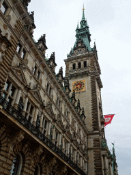 hamburg_1_126 - 333 kb - 768x1024 - Left facade of the City Hall, viewed from the Rathausmarkt square Left facade of the City Hall, viewed from the Rathausmarkt square