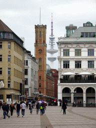 hamburg_1_127 - 315 kb - 768x1024 - The northwest side of the Rathausmarkt square, the tower of the Alte Post building and the Heinrich-Hertz-Turm tower The northwest side of the Rathausmarkt square, the tower of the Alte Post building and the Heinrich-Hertz-Turm tower