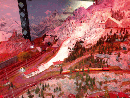 hamburg_1_225 - 420 kb - 1024x768 - Scale model of ski lifts at the Austria section of Miniatur Wunderland, at sunset Scale model of ski lifts at the Austria section of Miniatur Wunderland, at sunset