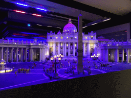 hamburg_1_283 - 273 kb - 1024x768 - Scale model of St. Peter`s Basilica at the Italy section of Miniatur Wunderland, by night Scale model of St. Peter`s Basilica at the Italy section of Miniatur Wunderland, by night