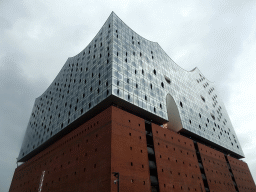 hamburg_1_292 - 255 kb - 1024x768 - Northeast side of the Elbphilharmonie concert hall, viewed from the Am Kaiserkai bridge Northeast side of the Elbphilharmonie concert hall, viewed from the Am Kaiserkai bridge