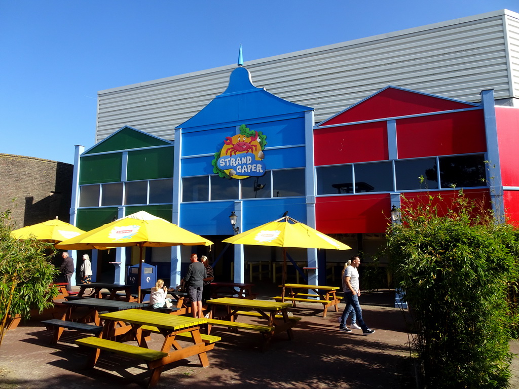 Front of the Strandgaper restaurant at the Dolfinarium Harderwijk