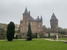 Max and his cousins at the garden of the Heeswijk Castle, with a view on the west side of the main building and tower