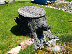 Tree trunk at the miniature golf course at the HistoryLand museum
