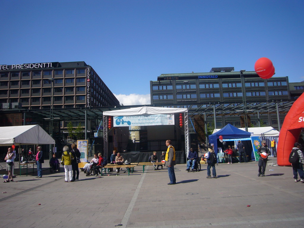 The Tennispalatsinaukio square