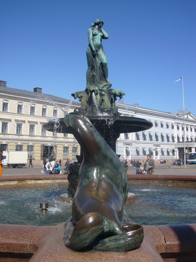 The Havis Amanda statue at Market Square