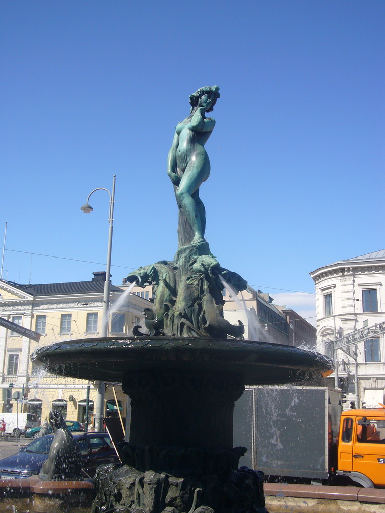 The Havis Amanda statue at Market Square