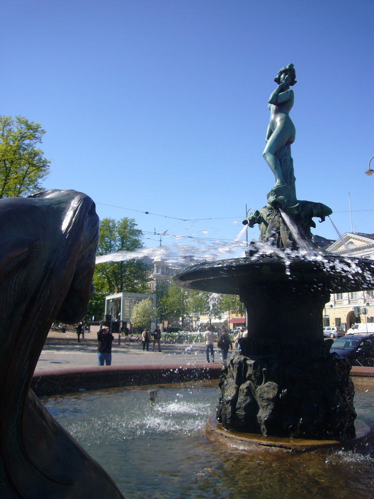 The Havis Amanda statue at Market Square