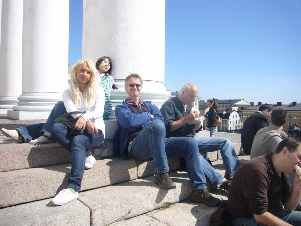 Miaomiao`s colleagues in front of the Helsinki Cathedral at Senate Square