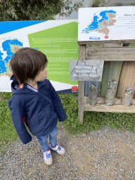 Max at the entrance to the NL 1:25,000 attraction at the northeast side of the GeoFort