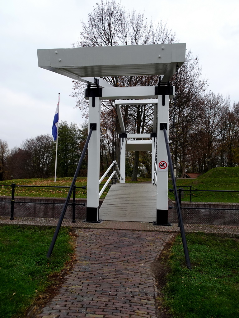 Bridge at the northwest side of the De Wiel lake