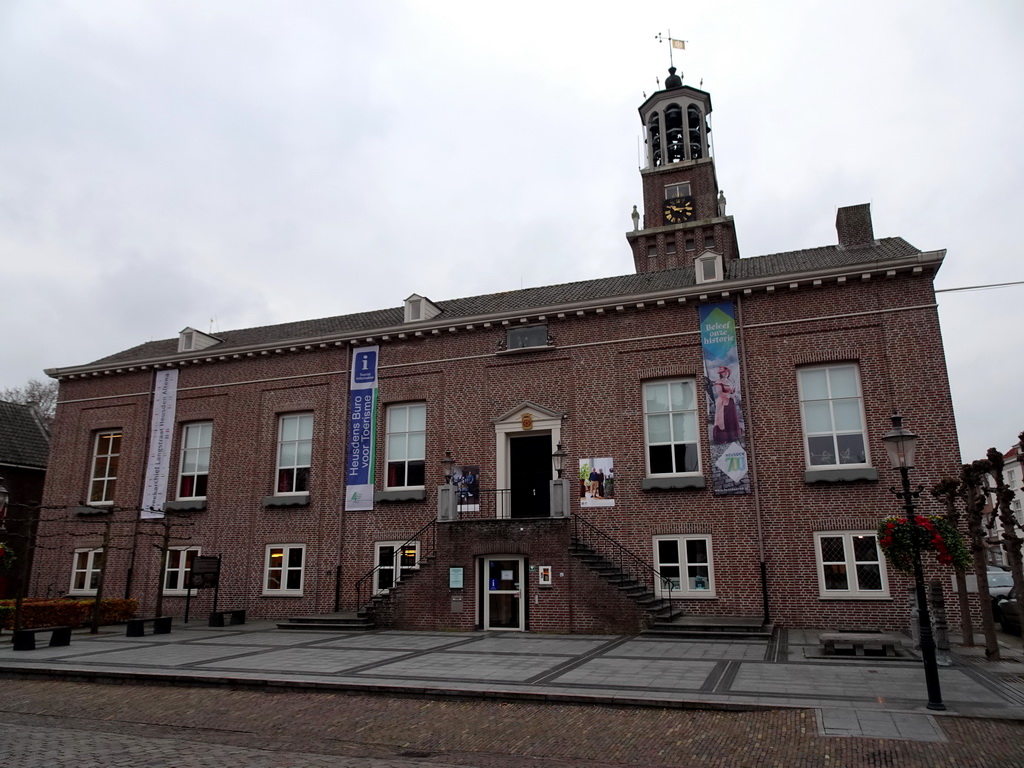 Front of the former City Hall at the Pelsestraat street
