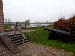 Cannon on top of the Wijkse Poort gate, with a view on the Jachthaven harbour