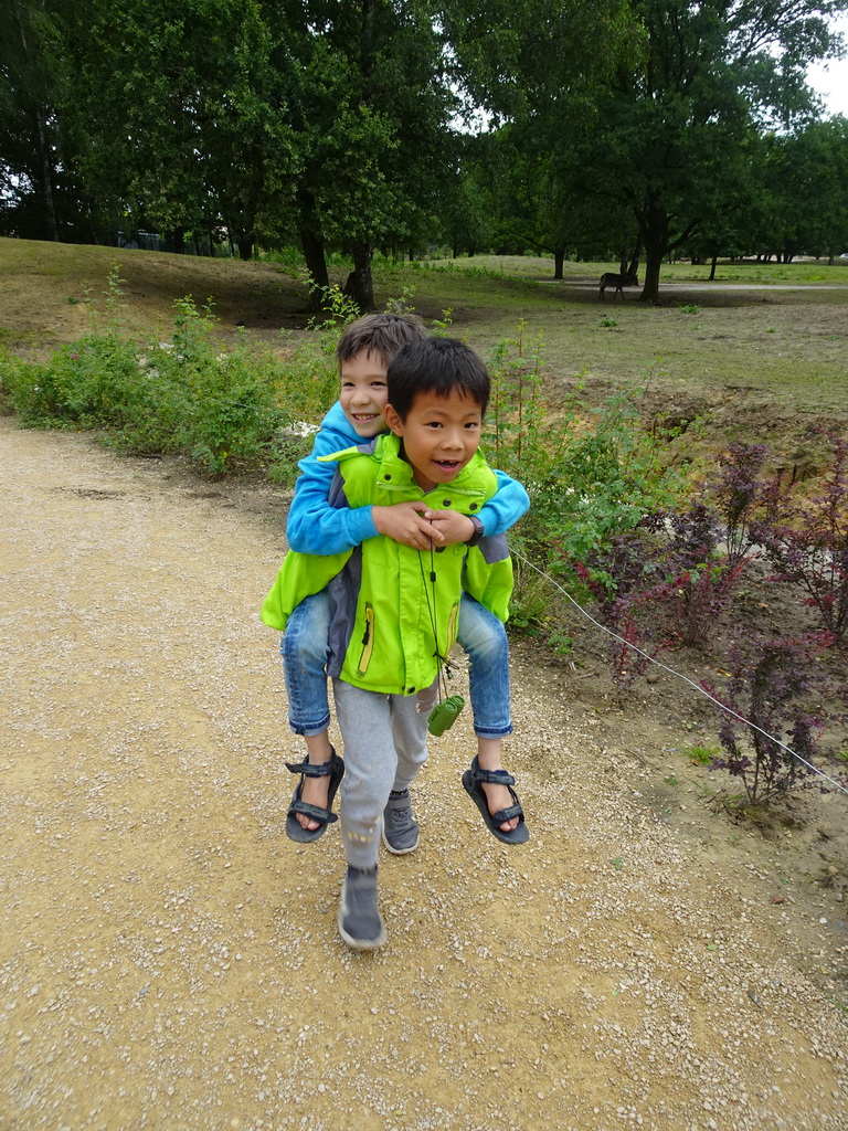 Max and his friend at the Safaripark Beekse Bergen