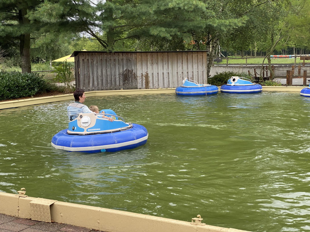 The Botsbootjes attraction at Speelland Beekse Bergen