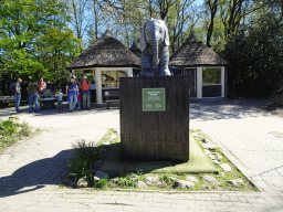 Elephant statue in front of the Vriendenkraal building at the Safaripark Beekse Bergen