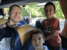 Tim, Max and his friends in the bus from school to the Safaripark Beekse Bergen
