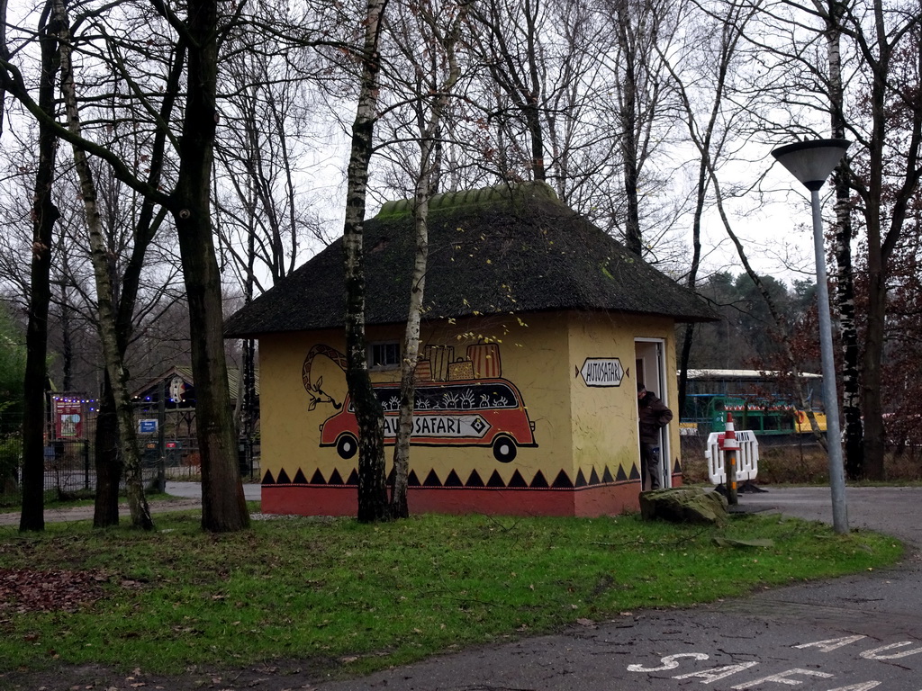 Entrance building to the Autosafari of the Safaripark Beekse Bergen, viewed from the car