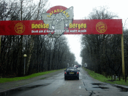 Gate over the road to the Safaripark Beekse Bergen, viewed from the car
