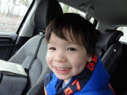 Max in the car during the Autosafari at the Safaripark Beekse Bergen