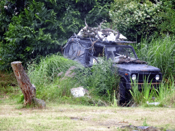 Jeep at the Birds of Prey Safari area at the Safaripark Beekse Bergen