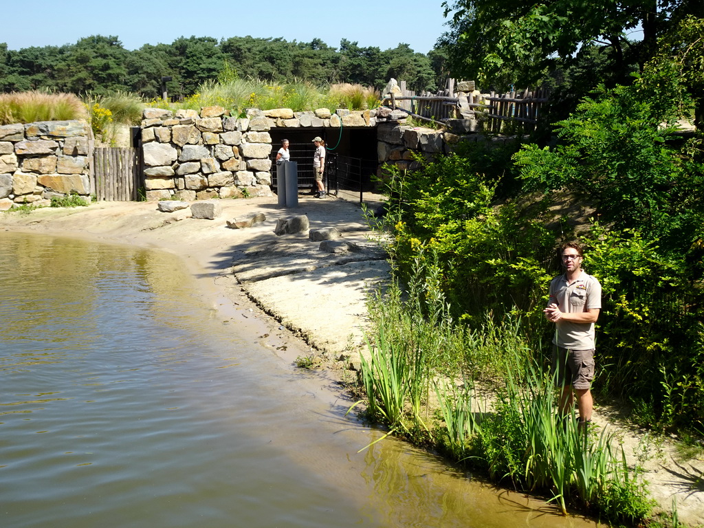 Zookeepers feeding California Sea Lions at the Safaripark Beekse Bergen