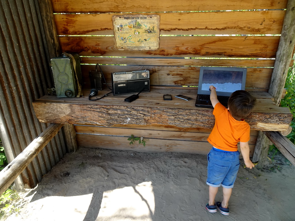 Max at the Coltan Mine at the Safaripark Beekse Bergen