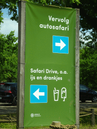 hilvarenbeek_8_051 - 337 kb - 768x1024 - Sign at the parking lot near the Kongoplein square at the Safaripark Beekse Bergen, viewed from the car during the Autosafari Sign at the parking lot near the Kongoplein square at the Safaripark Beekse Bergen, viewed from the car during the Autosafari