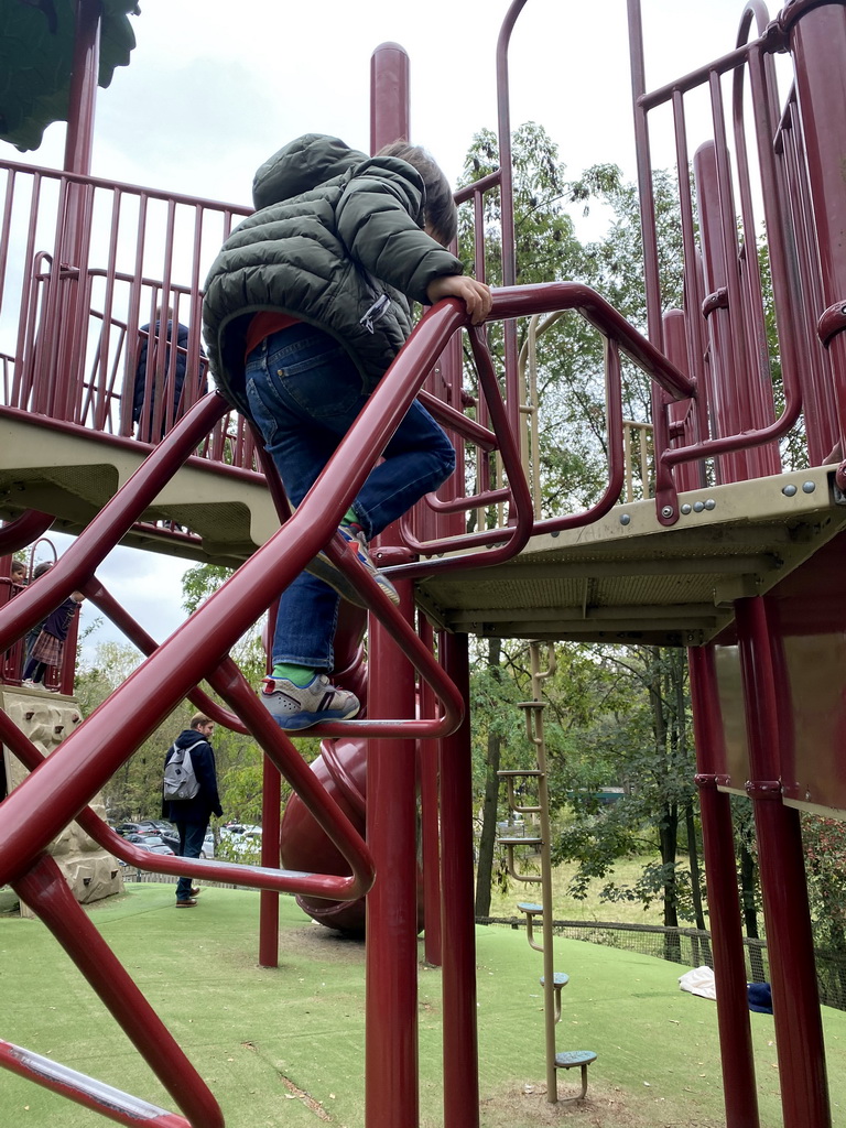 Max at the playground at the Safariplein square at the Safaripark Beekse Bergen