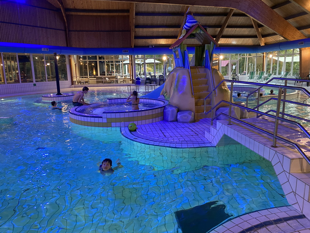 Max at the swimming pool at the Landal Miggelenberg holiday park