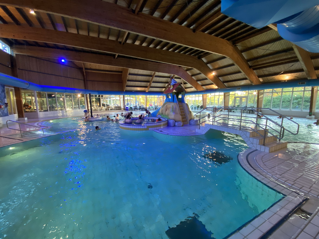 Max at the swimming pool at the Landal Miggelenberg holiday park