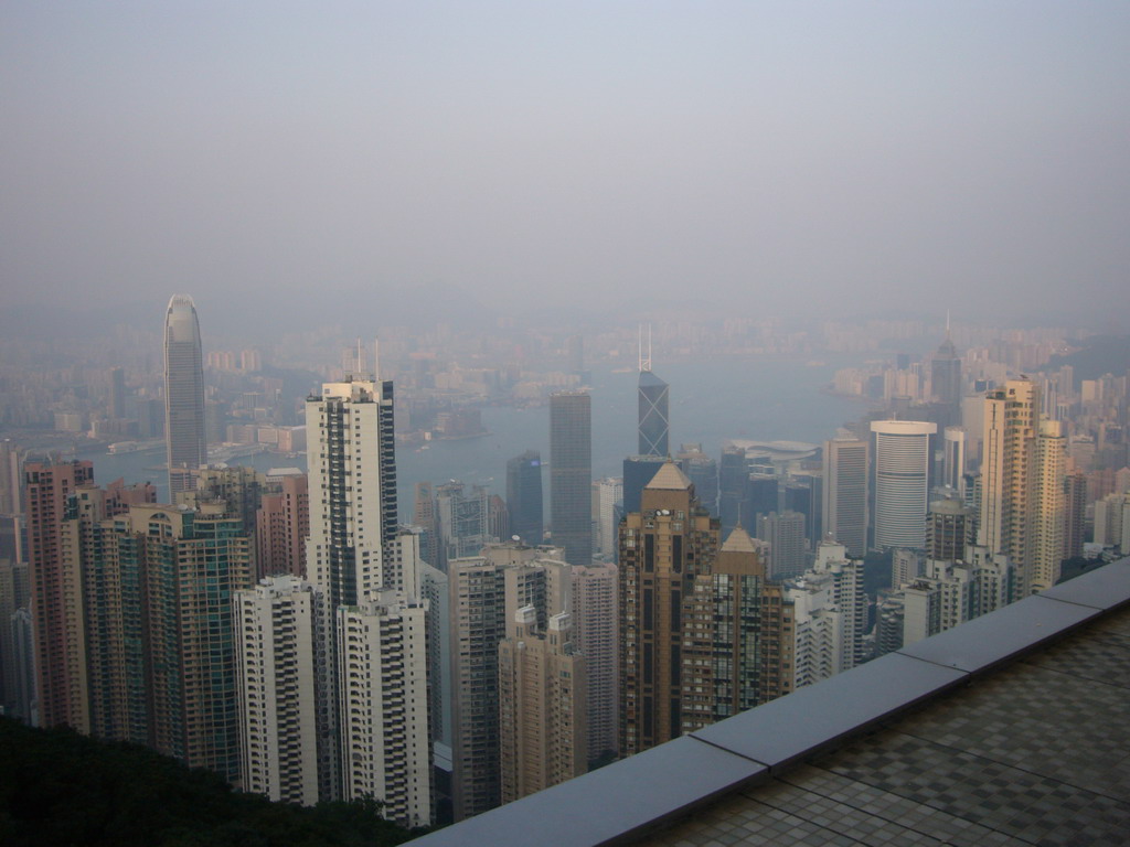 The skyline of Hong Kong and Kowloon with the Two International Finance Centre, the Bank of China Tower and the Central Plaza building, and Victoria Harbour, viewed from Victoria Peak