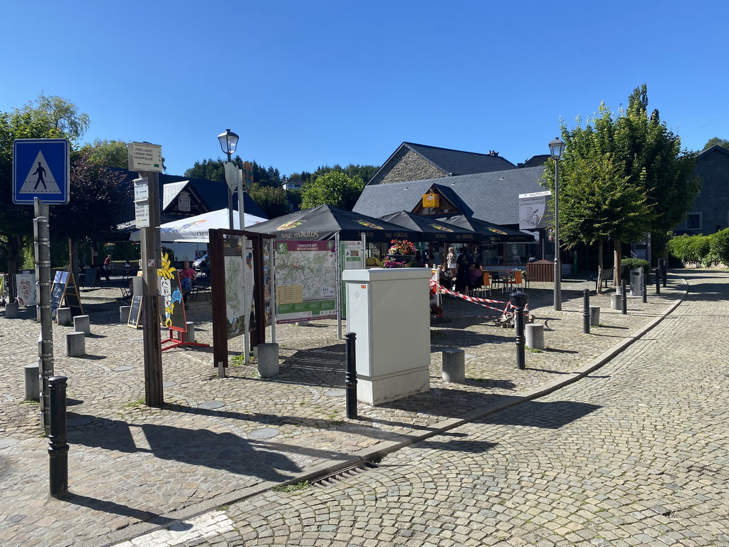 The Place du Crucifix square